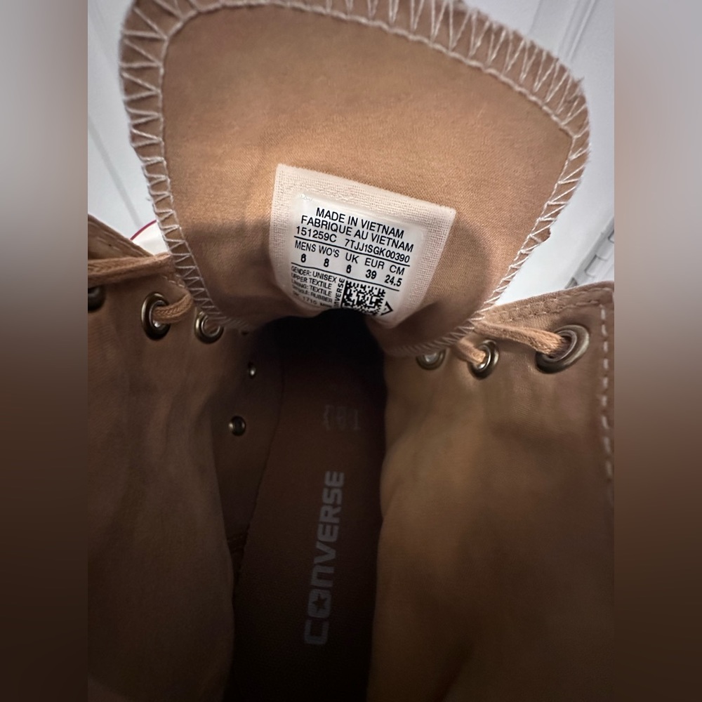Converse - Picture 10 of 10